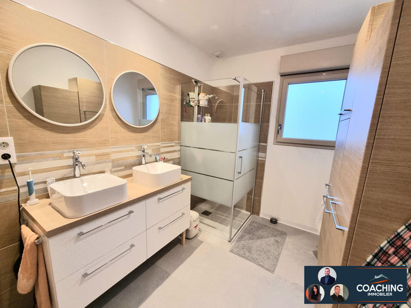 Maison - 103 m² - 5 pièces