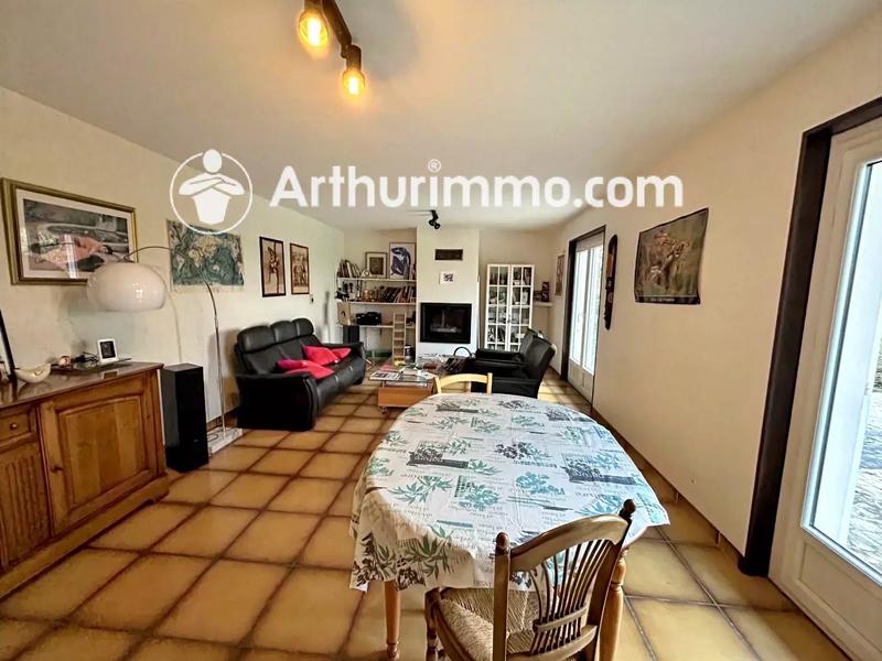 Maison - 104 m² - 4 pièces