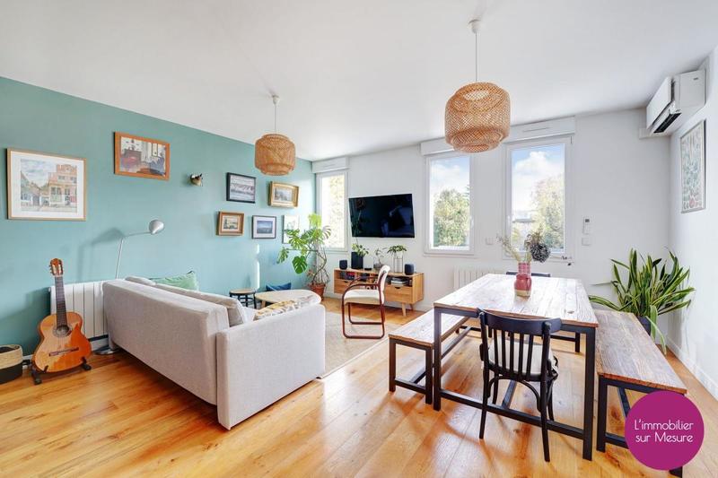 Appartement - 81 m² - 3 pièces