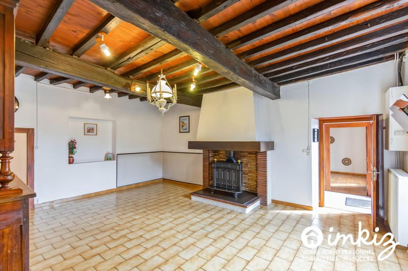 Maison - 305 m² - 6 pièces