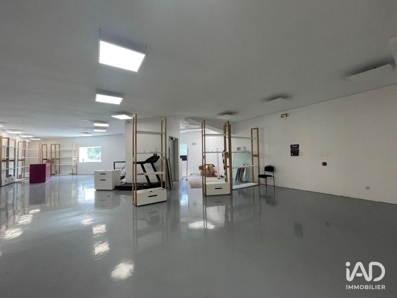 Local commercial - 292 m²