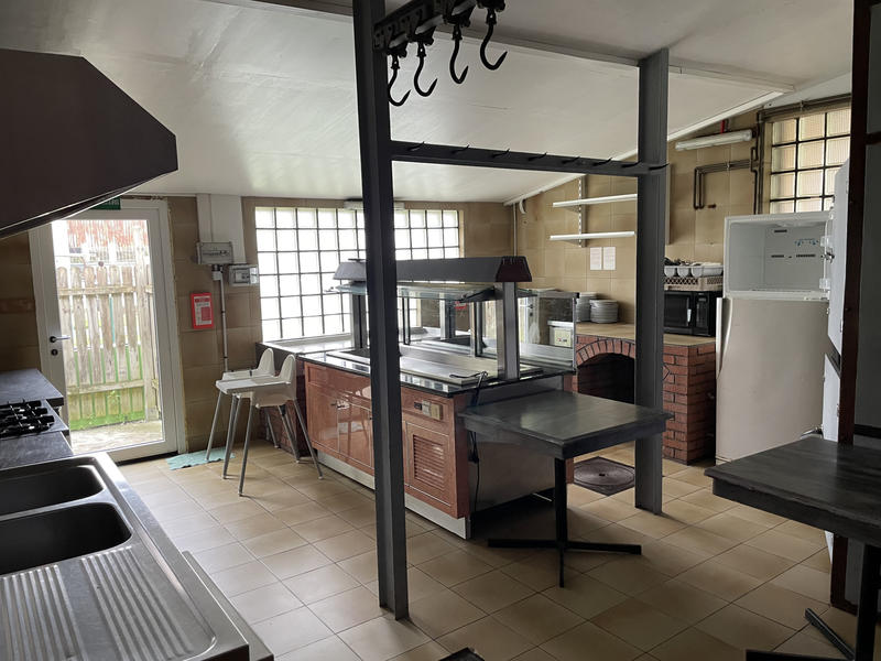 Immeuble - 260 m² - 1 pièce