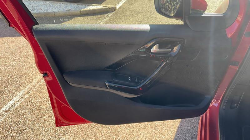 Peugeot 208 I 1.2 PureTech 68 Active