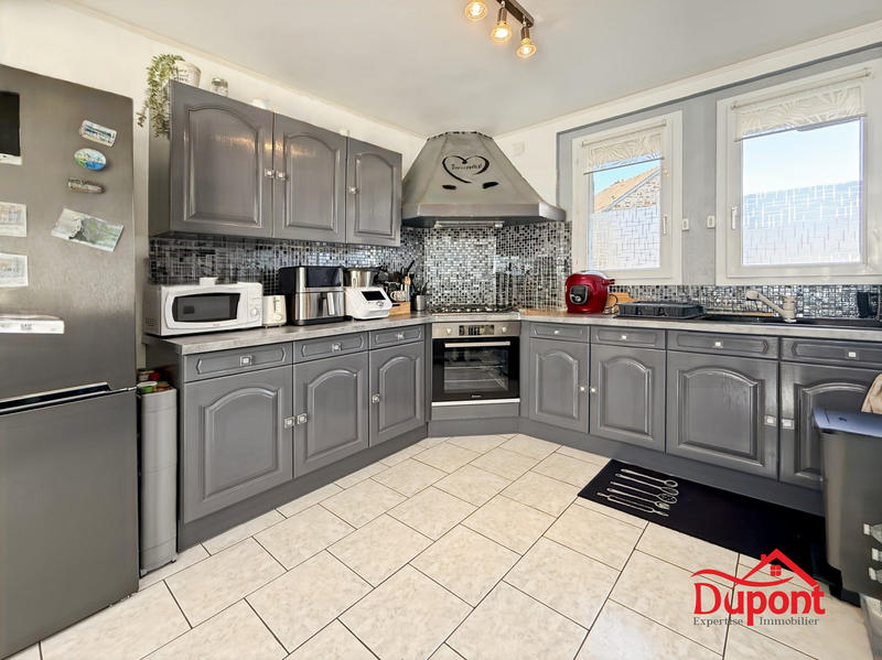 Maison - 80 m² - 5 pièces