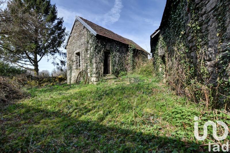 Maison de village - 90 m² - 2 pièces