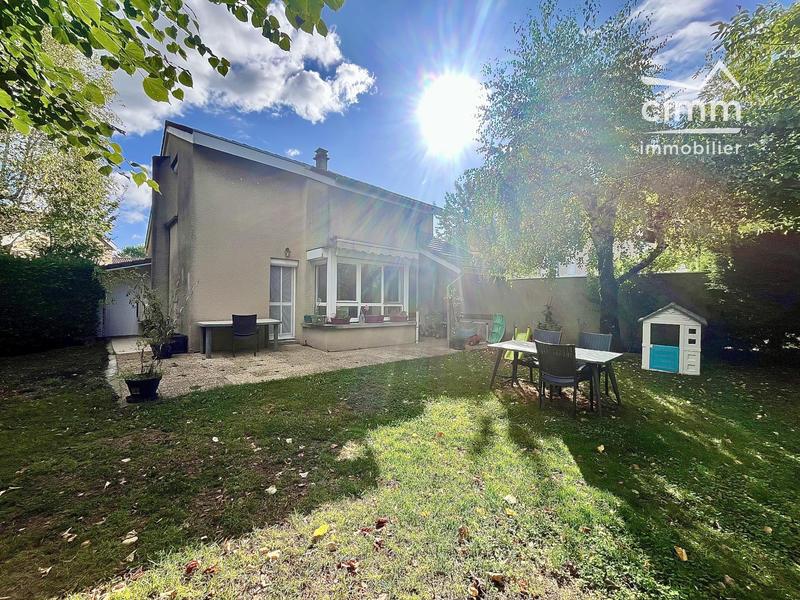 Maison - 91 m² - 5 pièces