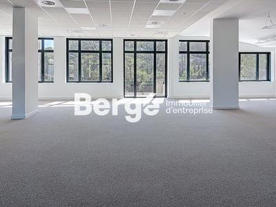 Bureau - 369 m²