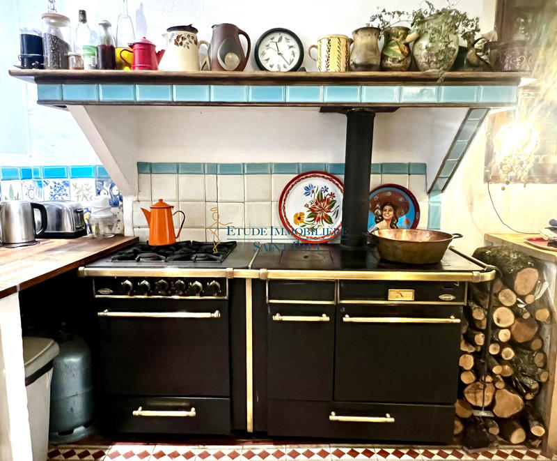 Maison - 220 m² - 10 pièces