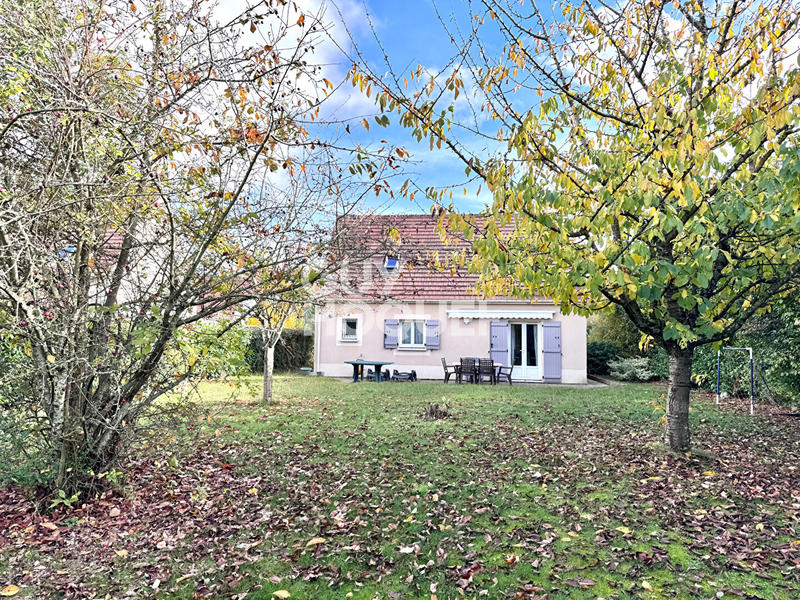 Maison - 95 m² - 5 pièces