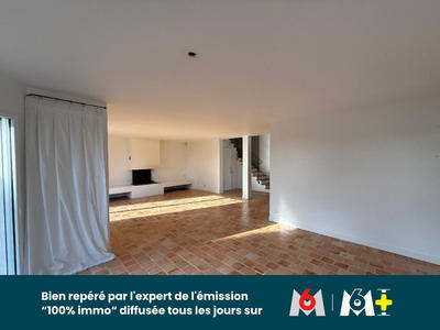 Maison - 210 m² - 8 pièces