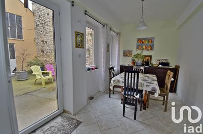 Maison de village - 211 m² - 7 pièces