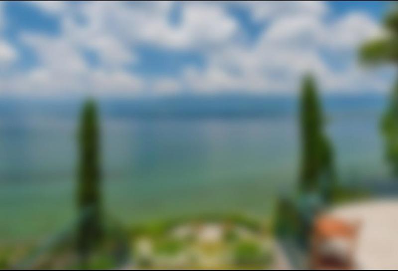 Demeure - 1 361 m² - 18 pièces