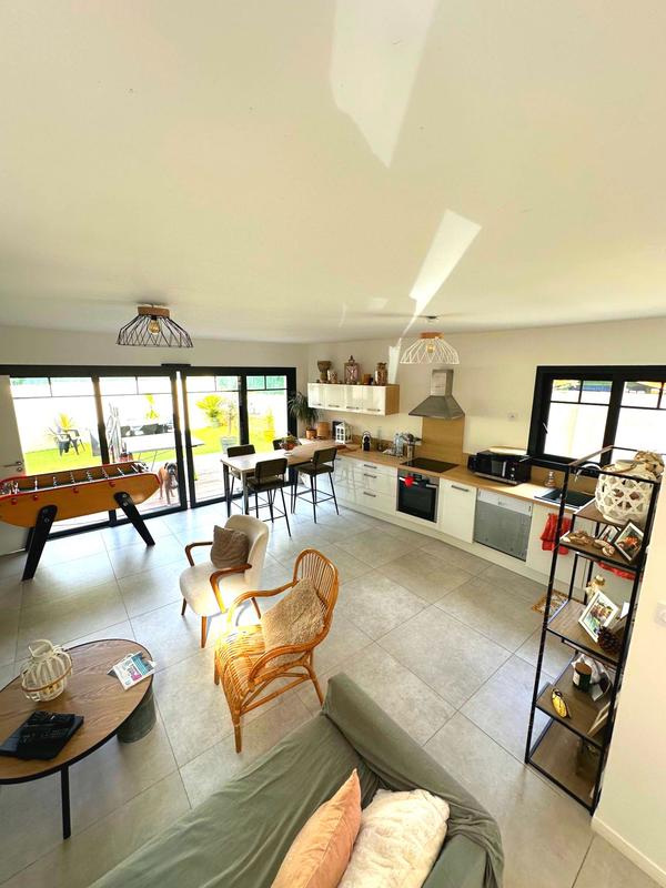 Maison contemporaine - 90 m² - 4 pièces