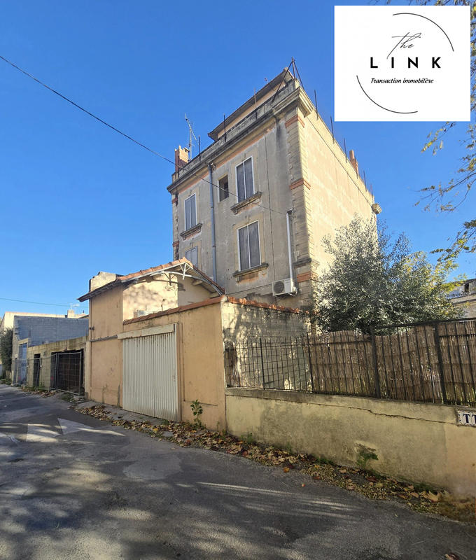 Maison - 227 m² - 9 pièces