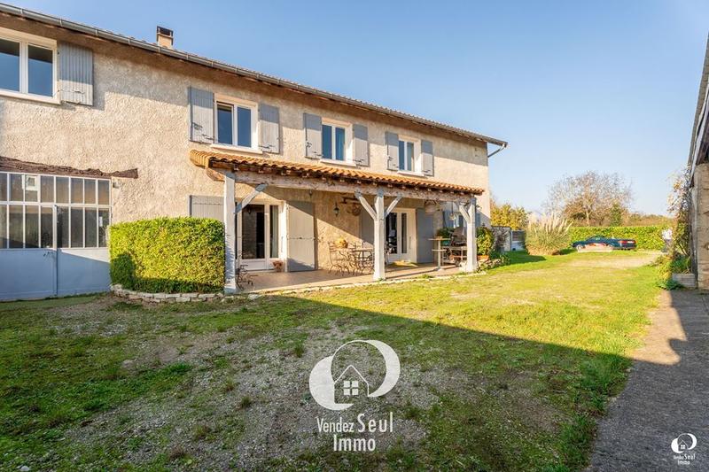 Maison traditionnelle - 202 m² - 7 pièces