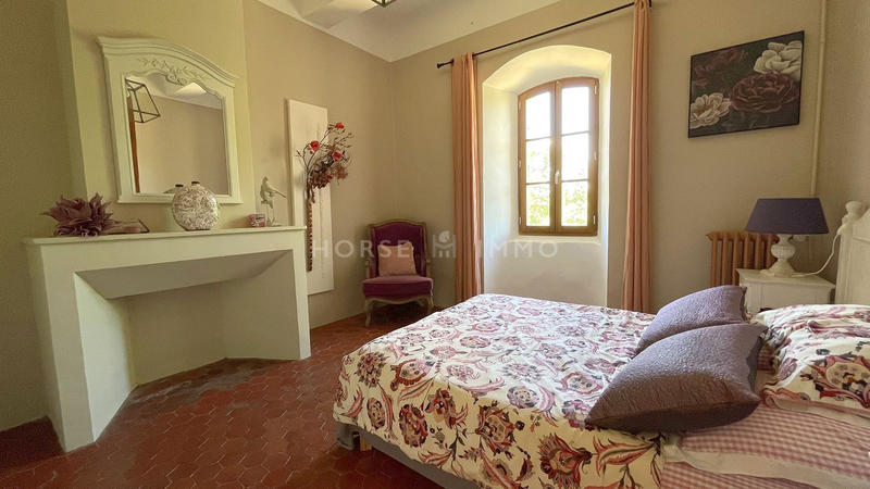 Bastide - 600 m² - 20 pièces