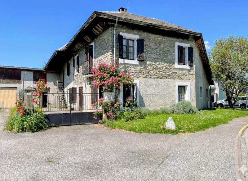 Propriété - 116 m² - 6 pièces