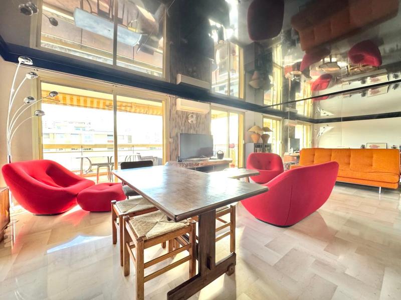 Appartement - 99 m² - 3 pièces