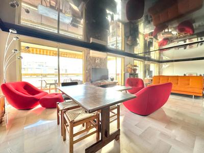 Appartement - 99 m² - 3 pièces