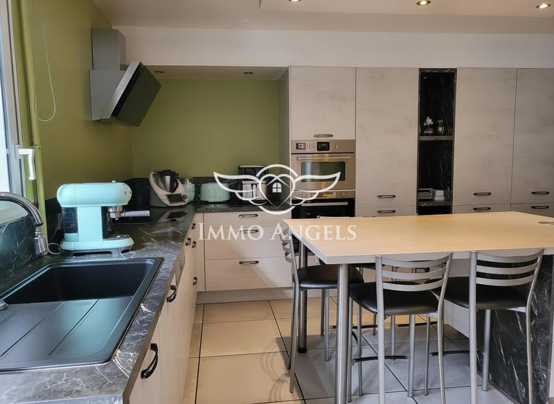 Maison - 130 m² - 6 pièces