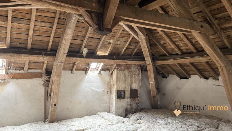 Maison ancienne - 183 m² - 6 pièces