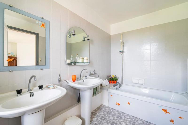 Maison en pierre - 140 m² - 5 pièces