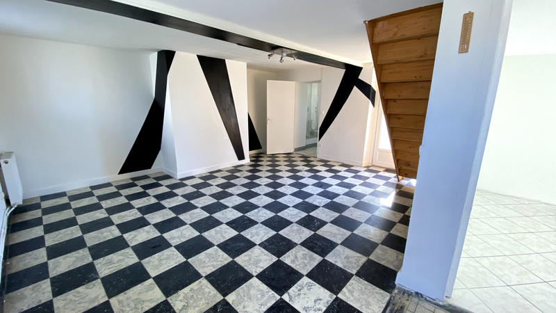 Maison - 77 m² - 5 pièces