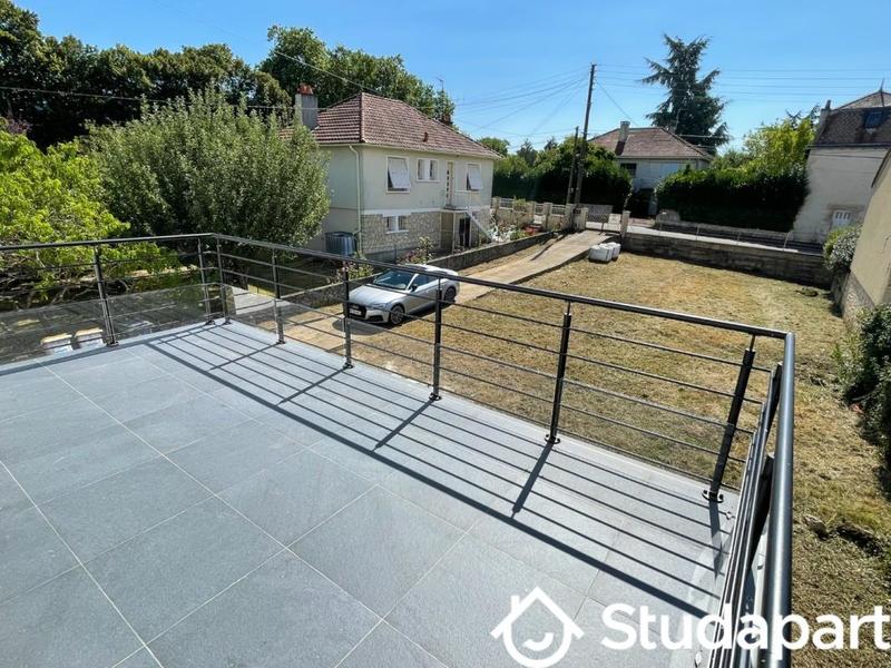 Chambre - 11 m² - 1 pièce