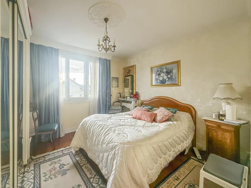 Maison - 131 m² - 8 pièces