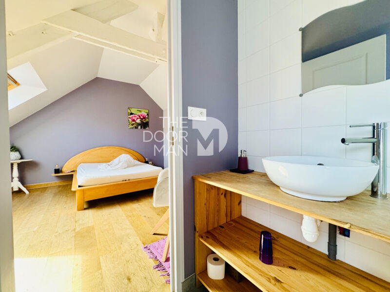 Propriété - 580 m² - 17 pièces