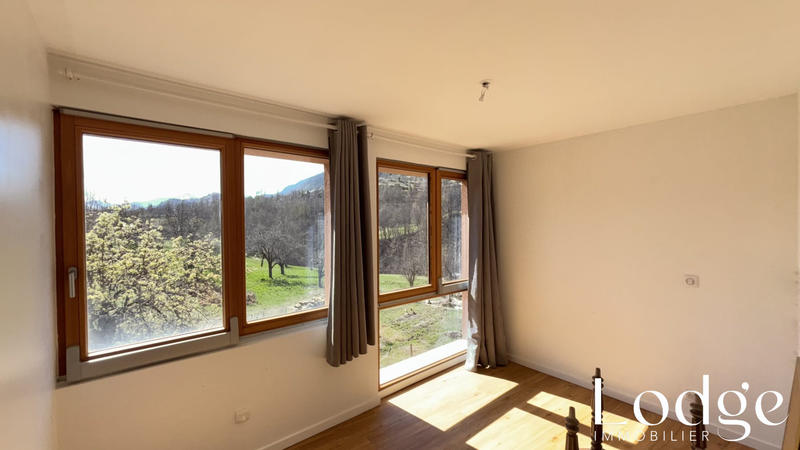 Maison - 206 m² - 6 pièces