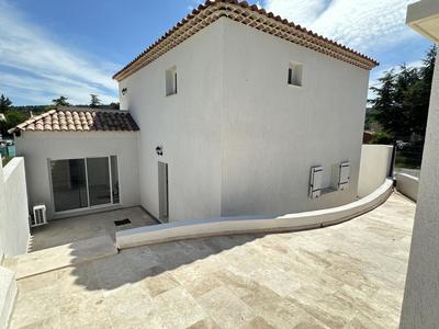 Villa - 130 m² - 6 pièces