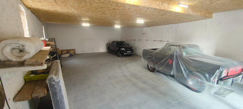 Maison de village - 300 m² - 2 pièces