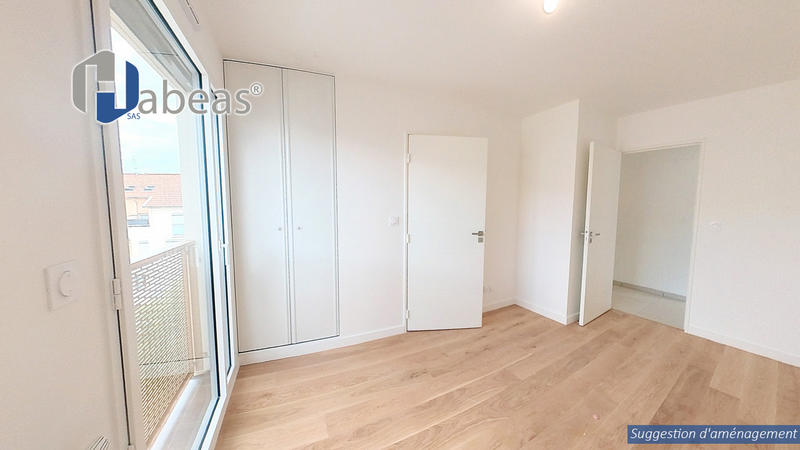 Appartement - 81 m² - 4 pièces
