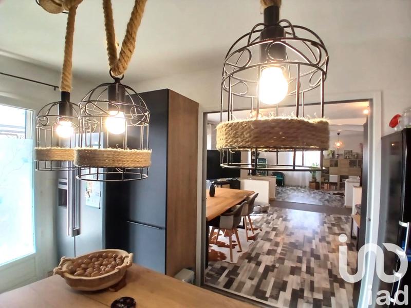 Maison - 140 m² - 6 pièces