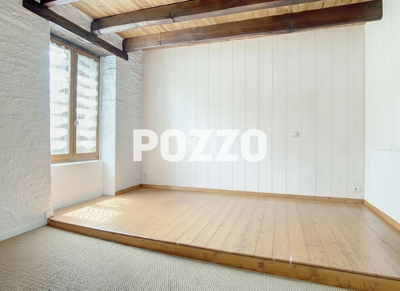 Maison - 180 m² - 7 pièces