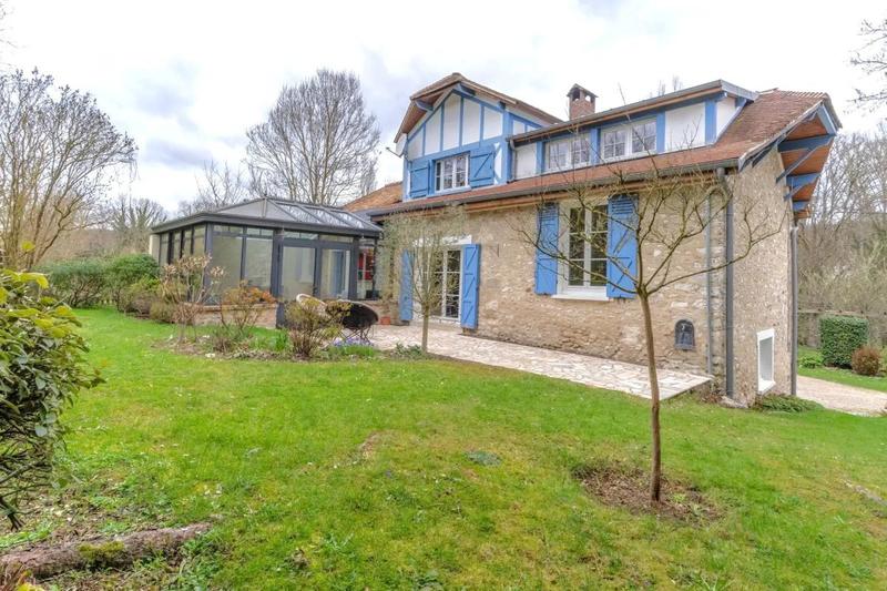 Demeure - 139 m² - 7 pièces