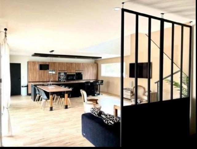 Maison contemporaine - 190 m² - 6 pièces