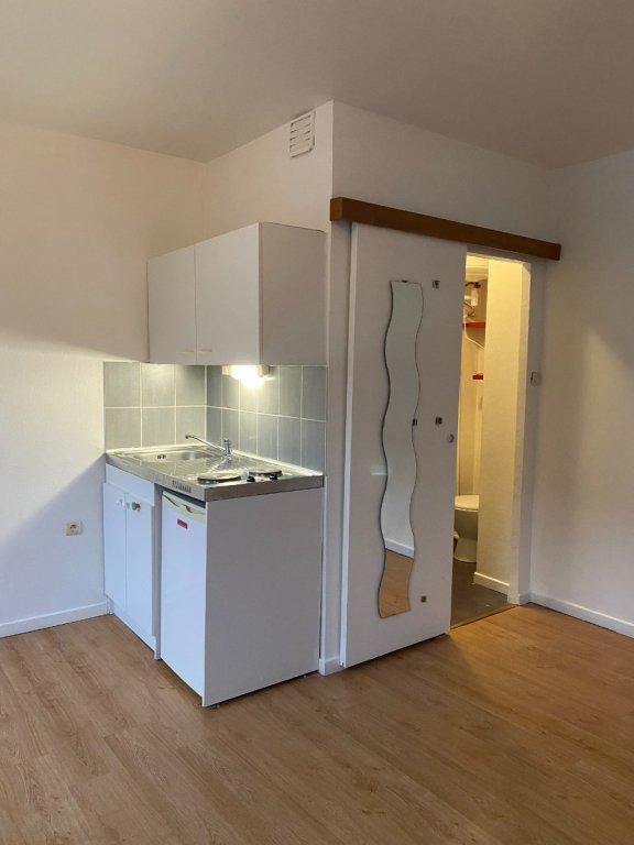 Studio - 16 m² - 1 pièce