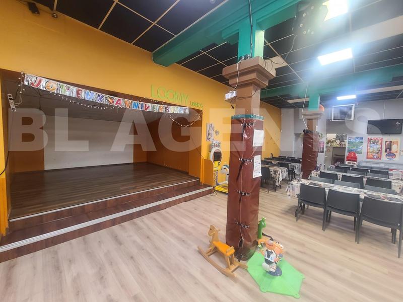 Local d'activités - 626 m² - 3 pièces