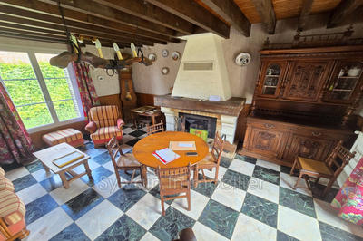 Maison - 231 m² - 13 pièces