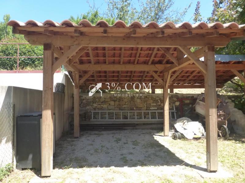 Propriété - 138 m² - 6 pièces