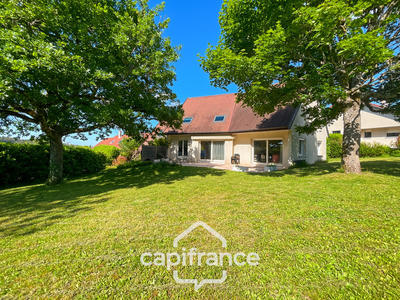 Propriété - 225 m² - 10 pièces