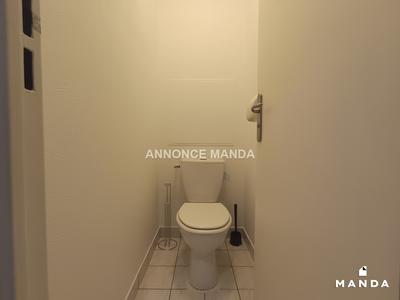 Chambre - 10 m² - 4 pièces