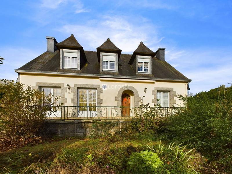 Maison - 153 m² - 7 pièces