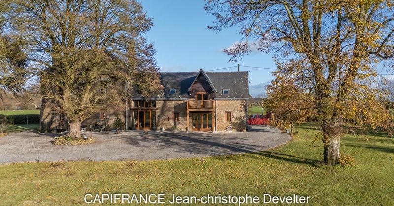 Propriété - 270 m² - 8 pièces
