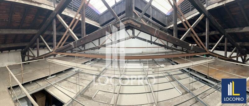 Local commercial - 147 m²