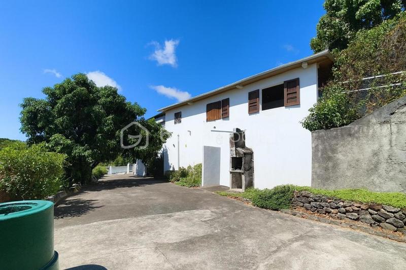 Maison - 93 m² - 5 pièces