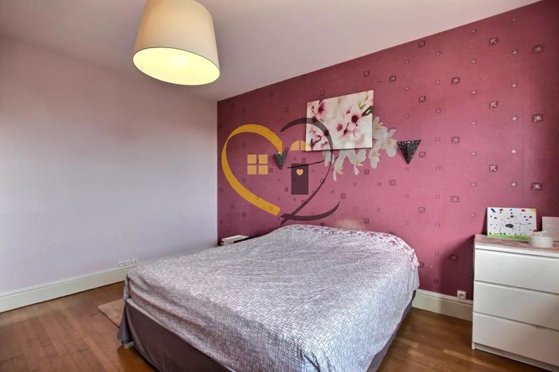 Maison - 110 m² - 5 pièces