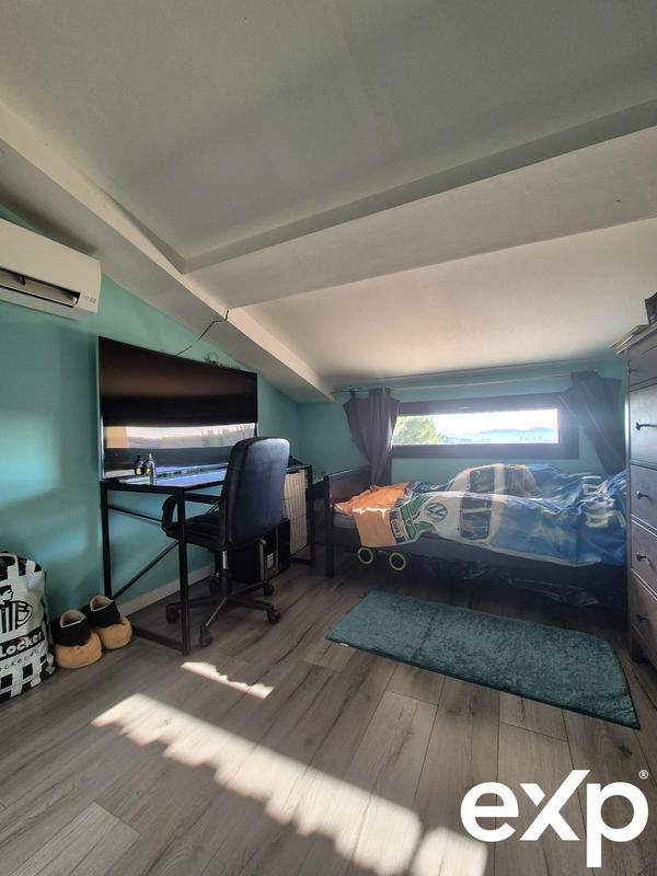 Villa - 208 m² - 11 pièces